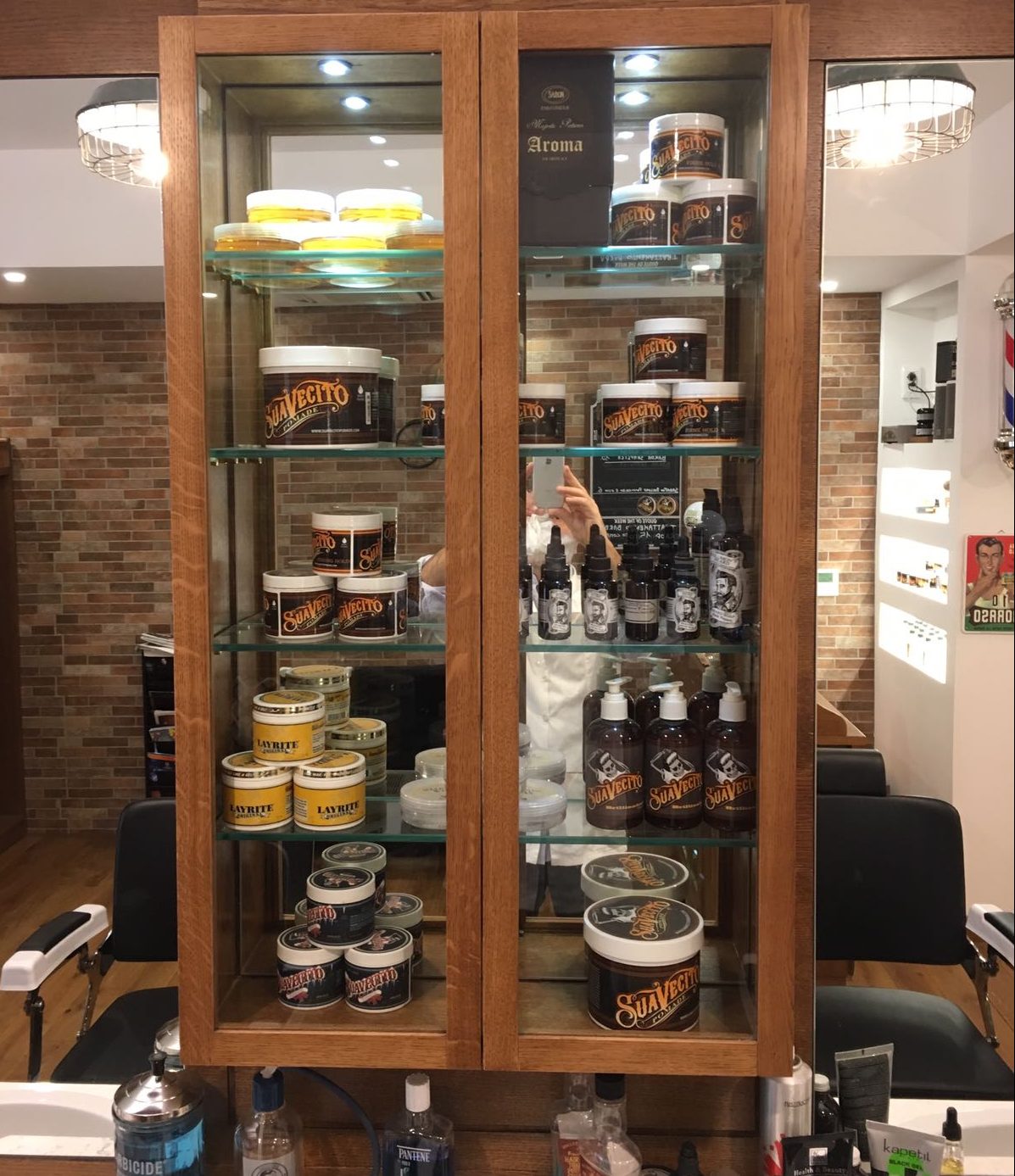 arredamento barbe shop vetrine espositive | barber shop crew